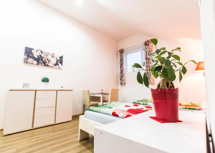 Nad Lakami Feriegård Kłodzko